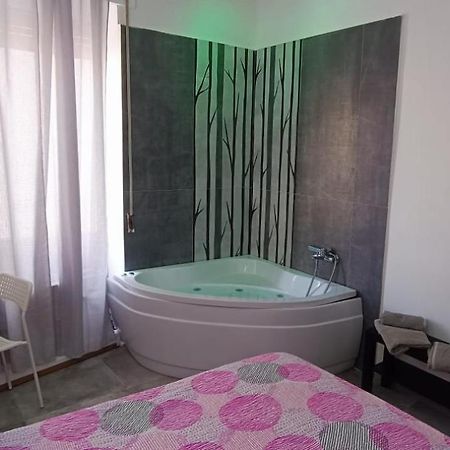 アルゲーロ Gilda Bed & Breakfast エクステリア 写真